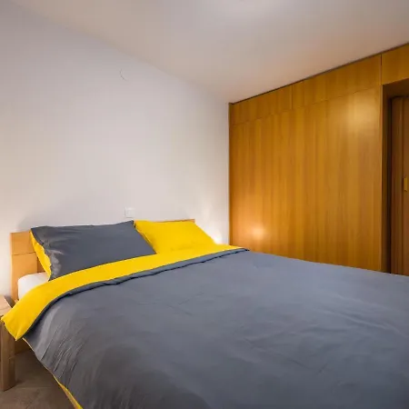 Vilma Apartman Lovran