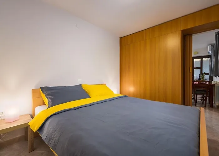Vilma Apartman Lovran